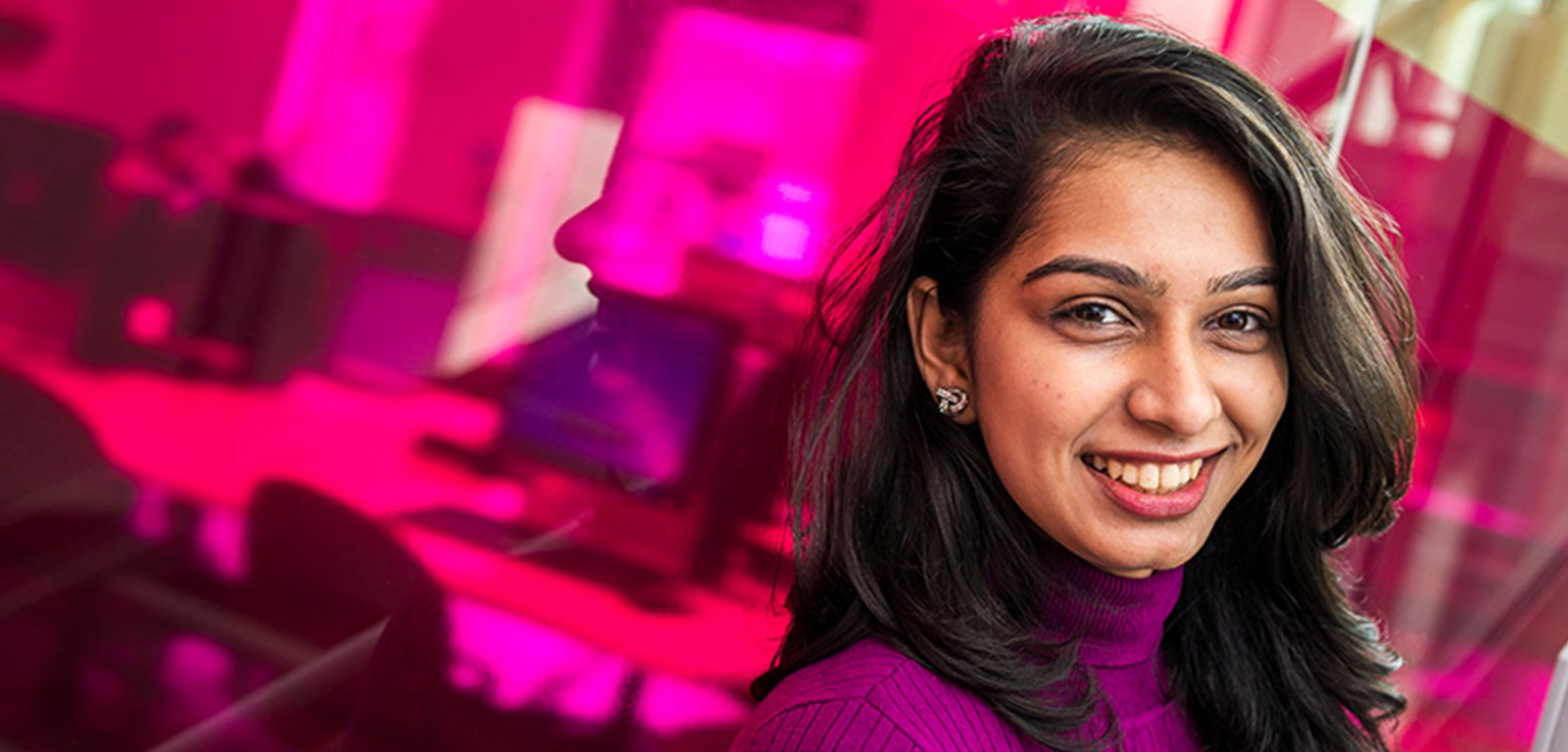 ONCAMPUS Aston Background Image